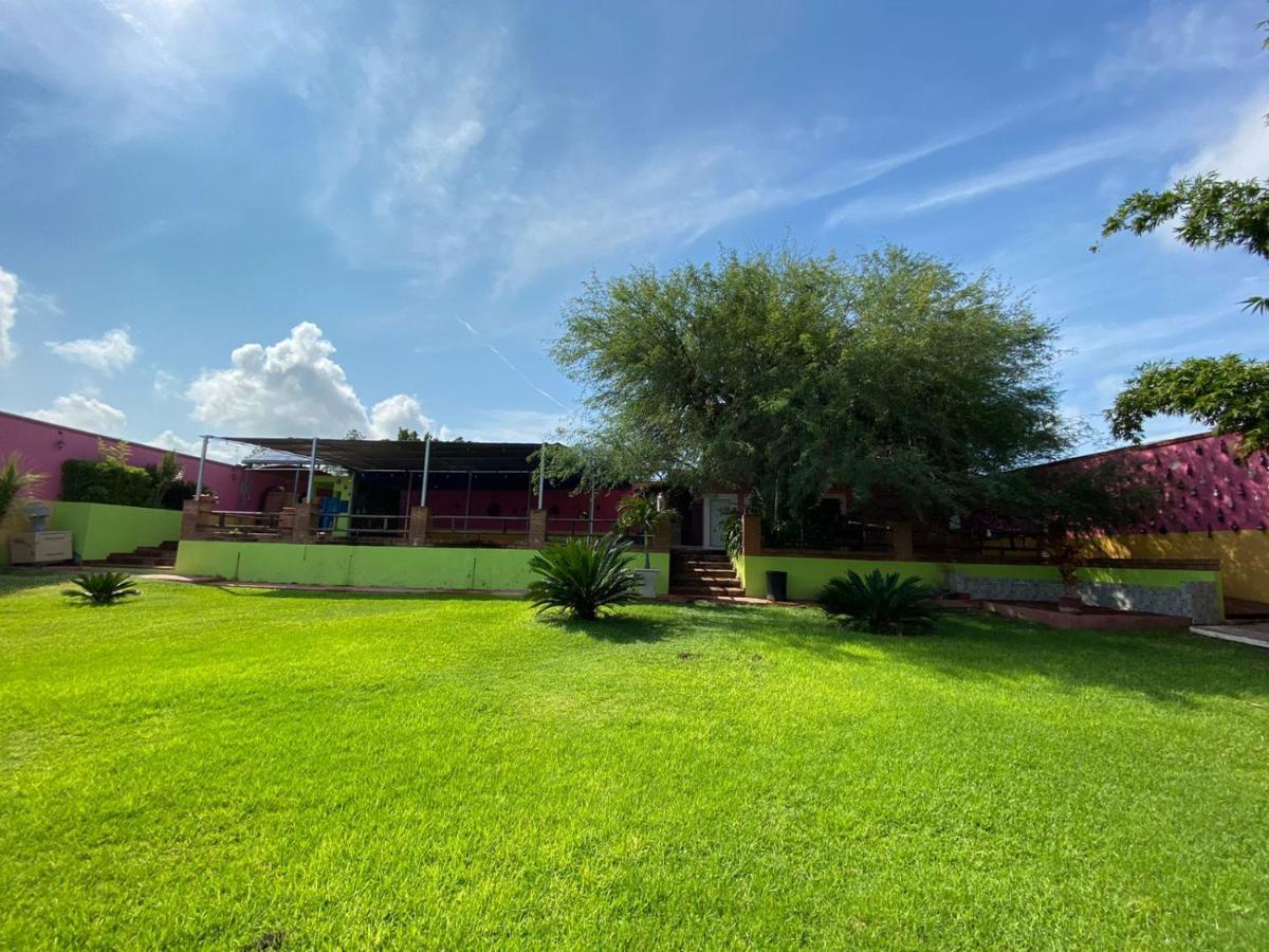 Hotel La Estancia Rio Verde Bagian luar foto