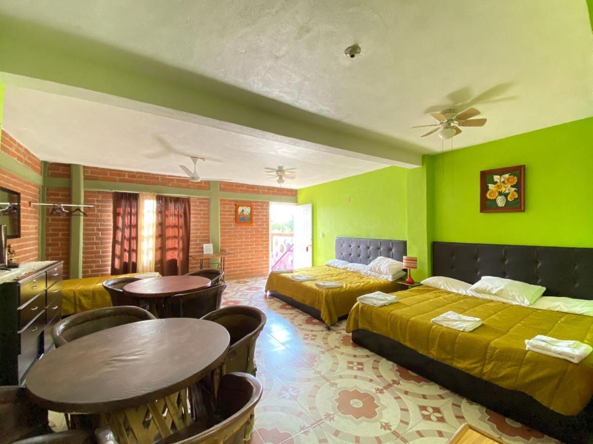 Hotel La Estancia Rio Verde Bagian luar foto